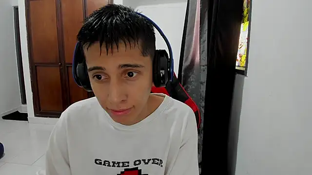 gomitaboy 1 online show from 10-19-25, 07:03