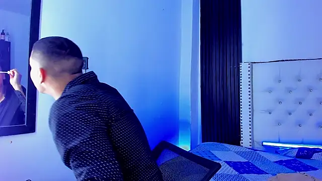 Snapshot of Latin_Boyss_ chatting on 11-05-25, 06:08 Latin Boyss online show from 11-05-25, 06:08