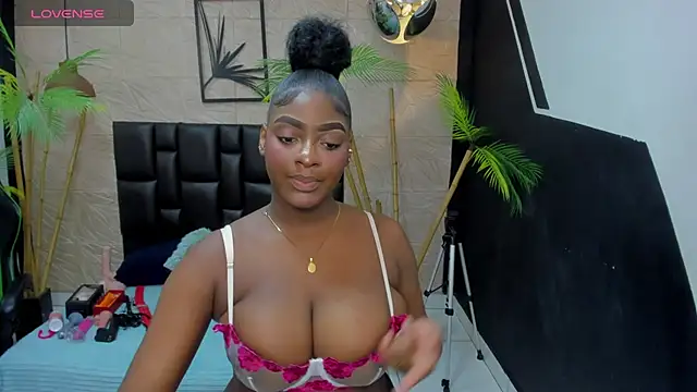 Snapshot of alana_bonny chatting on 04-11-26, 12:31 alana bonny online show from 04-11-26, 12:31
