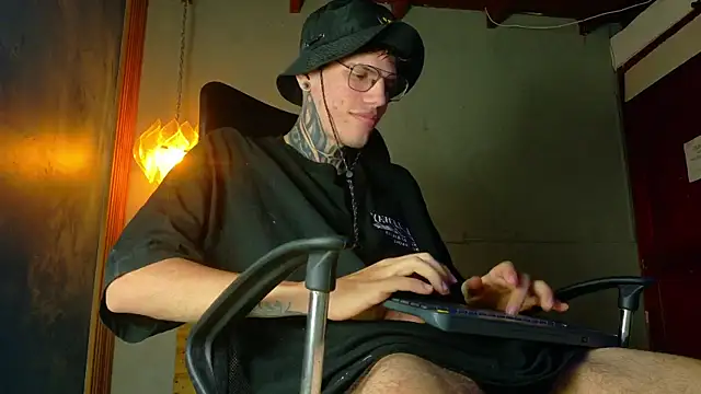 david huge online show from 05-08-26, 01:55