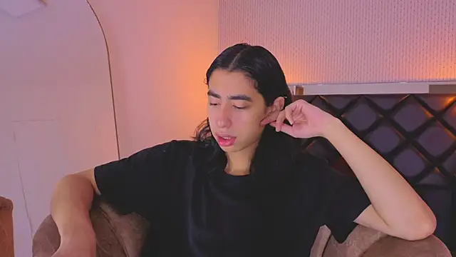 ryo light online show from 06-18-26, 04:02