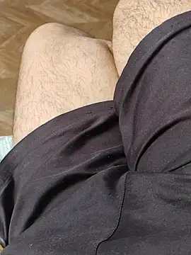 LeoMaduroSP online show from 10-31-25, 04:41