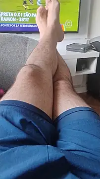 Snapshot of LeoMaduroSP chatting on 02-16-26, 04:14 LeoMaduroSP online show from 02-16-26, 04:14