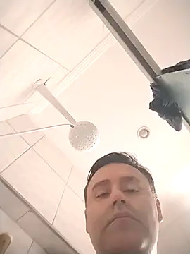 Snapshot of LeoMaduroSP chatting on 02-26-26, 02:38 LeoMaduroSP online show from 02-26-26, 02:38