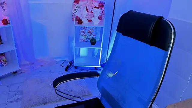 AvaDaviis online show from 11-05-25, 03:12