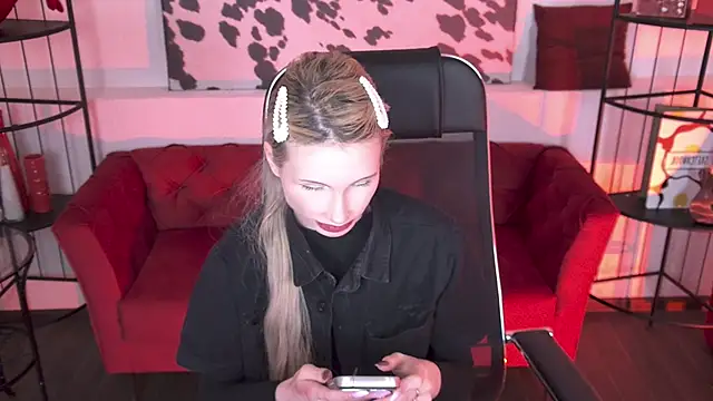 AvaDaviis online show from 02-15-26, 01:31