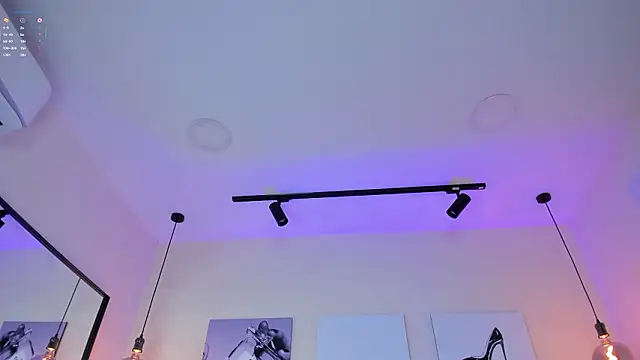 Snapshot of Samantha_hotly chatting on 03-10-26, 01:38 Samantha hotly online show from 03-10-26, 01:38