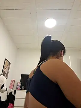 Snapshot of Samantha_hotly chatting on 03-12-26, 09:15 Samantha hotly online show from 03-12-26, 09:15