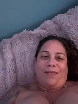 Snapshot of PrettyKittyMia chatting on 10-08-25, 01:25 PrettyKittyMia online show from 10-08-25, 01:25