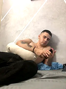 Cesar Augusto online show from 10-26-25, 12:49