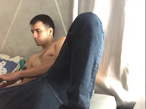 Snapshot of Cesar_Augusto chatting on 04-12-26, 05:23 Cesar Augusto online show from 04-12-26, 05:23