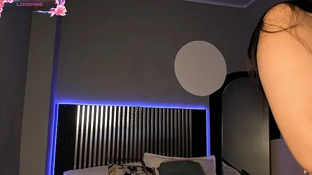 Emilybeltons online show from 10-09-25, 08:07