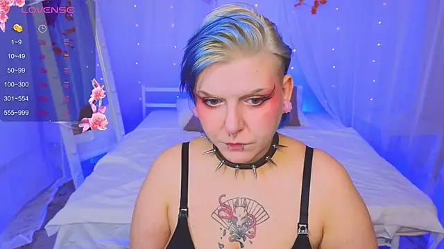 bluelunaray online show from 09-24-25, 11:02