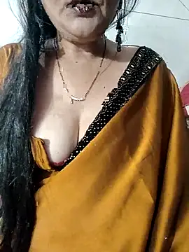 Snapshot of Cuty_siya_143 chatting on 09-18-25, 04:42 Cuty siya 143 online show from 09-18-25, 04:42