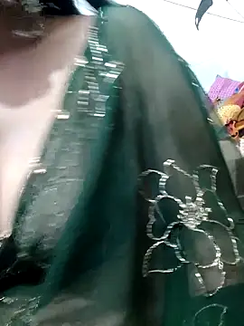 Snapshot of Cuty_siya_143 chatting on 11-09-25, 08:23 Cuty siya 143 online show from 11-09-25, 08:23