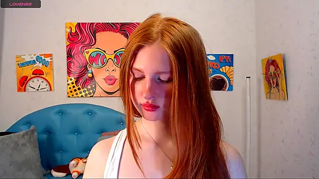 Snapshot of LuxXAngel chatting on 02-14-26, 12:07 LuxXAngel online show from 02-14-26, 12:07