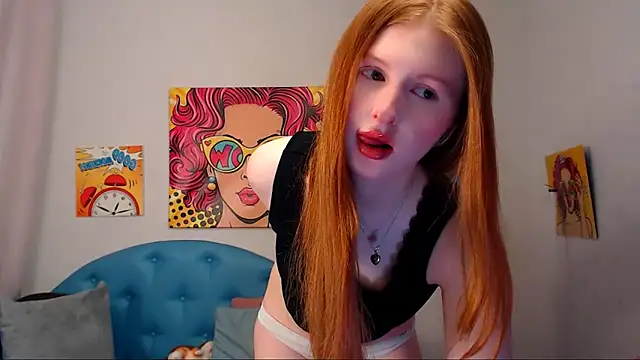 Snapshot of LuxXAngel chatting on 02-19-26, 12:06 LuxXAngel online show from 02-19-26, 12:06