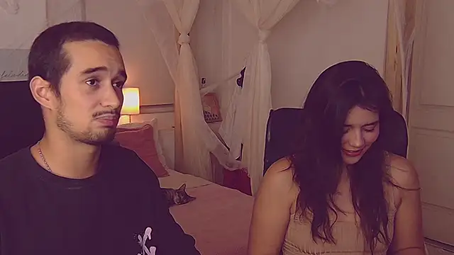 Laila asher online show from 10-22-25, 04:13