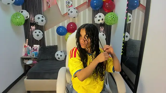LittleeStar online show from 06-17-26, 08:32