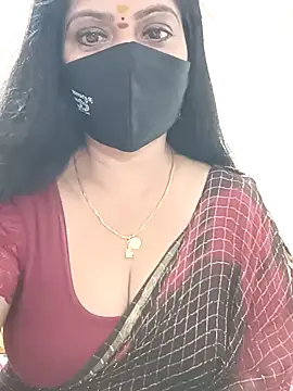 Snapshot of shivani27 chatting on 06-10-26, 09:03 shivani27 online show from 06-10-26, 09:03
