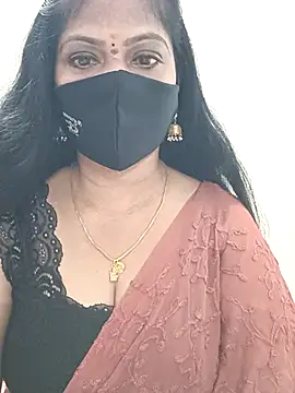 Snapshot of shivani27 chatting on 07-01-26, 02:40 shivani27 online show from 07-01-26, 02:40