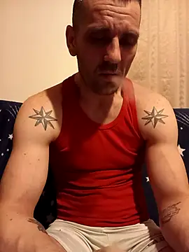 Snapshot of YzabellFabioo chatting on 02-18-26, 09:55 YzabellFabioo online show from 02-18-26, 09:55