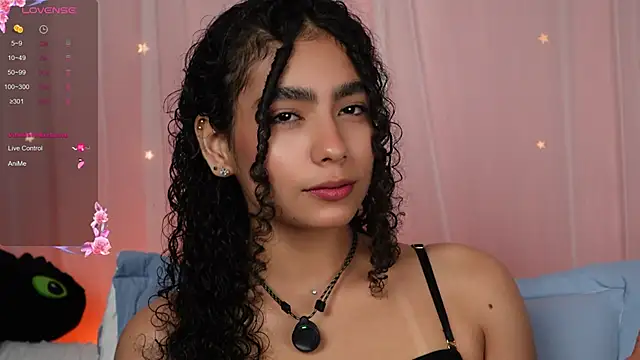 Snapshot of Victoria_Curly chatting on 09-14-25, 01:16 Victoria Curly online show from 09-14-25, 01:16