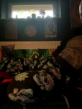 Flash0910 online show from 10-17-25, 03:03