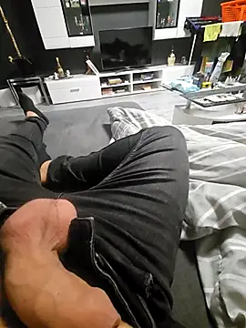 Snapshot of Bog_dan123 chatting on 11-03-25, 11:37 Bog dan123 online show from 11-03-25, 11:37