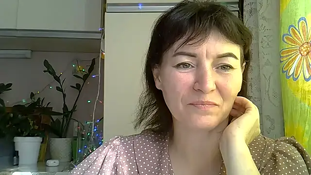 Krystal 82 online show from 09-10-25, 08:25