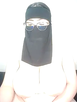 Snapshot of Arabic-loka chatting on 10-01-25, 05:08 Arabic-loka online show from 10-01-25, 05:08