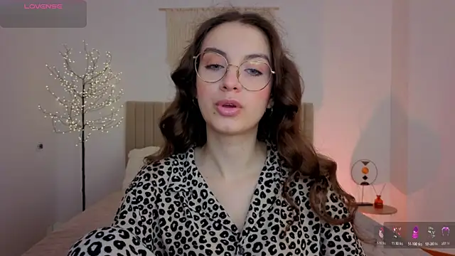 Real cutie1 online show from 05-22-26, 01:17