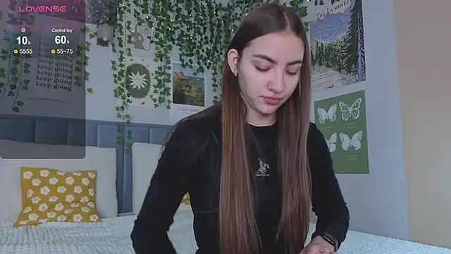 Snapshot of Ashley_Pierce chatting on 10-04-25, 04:10 Ashley Pierce online show from 10-04-25, 04:10