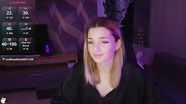 Snapshot of Sandy_Belle chatting on 09-10-25, 06:52 Sandy Belle online show from 09-10-25, 06:52