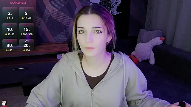 Snapshot of Sandy_Belle chatting on 10-14-25, 03:57 Sandy Belle online show from 10-14-25, 03:57