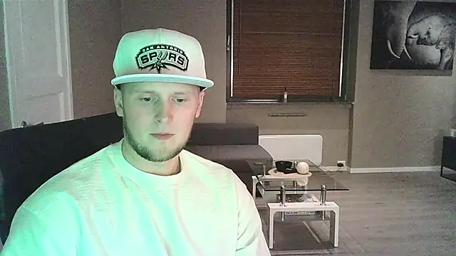 Dartanjanas13 online show from 09-26-25, 08:02