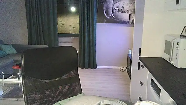 Dartanjanas13 online show from 02-17-26, 06:25