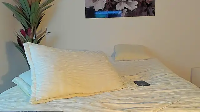 Snapshot of kaneky_07 chatting on 09-16-25, 09:05 kaneky 07 online show from 09-16-25, 09:05