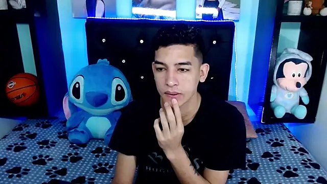 x oliver x online show from 09-21-25, 04:25