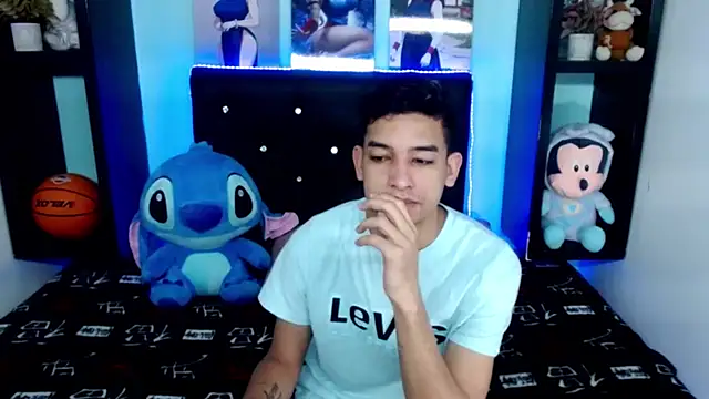 x oliver x online show from 10-04-25, 03:59