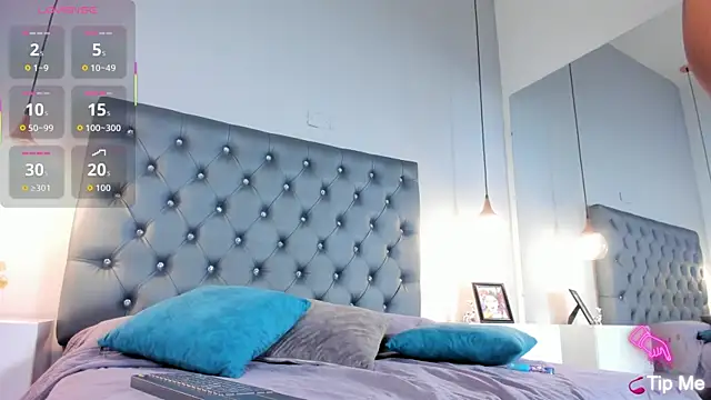 ScarlettGonzalez  online show from 10-31-25, 12:06