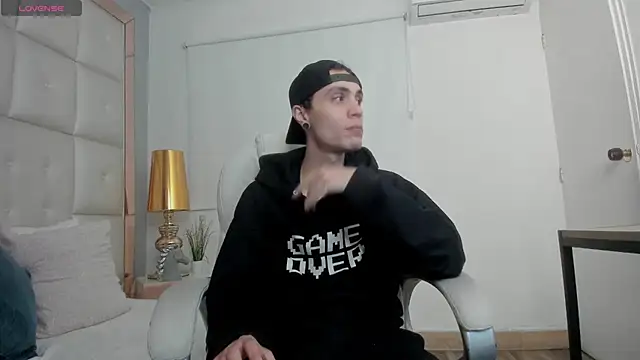 dark sun302 online show from 10-17-25, 02:59