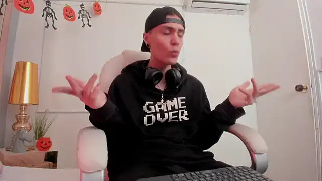 dark sun302 online show from 10-28-25, 09:50