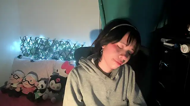 dolliette24 online show from 09-24-25, 02:15