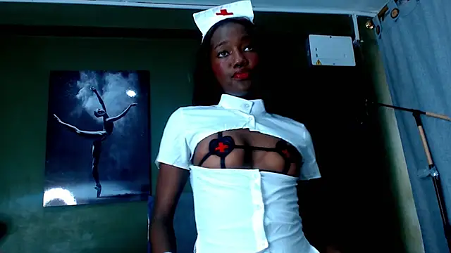 Evaa 18 online show from 10-03-25, 05:54