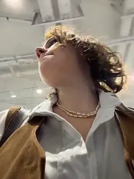 lucy-joy online show from 09-23-25, 10:29