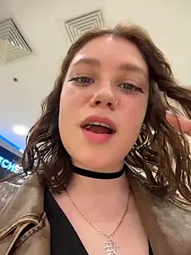 lucy-joy online show from 03-27-26, 09:21