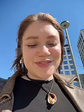 lucy-joy online show from 05-03-26, 10:21