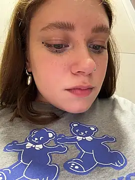 Snapshot of lucy-joy chatting on 07-14-26, 10:21 lucy-joy online show from 07-14-26, 10:21