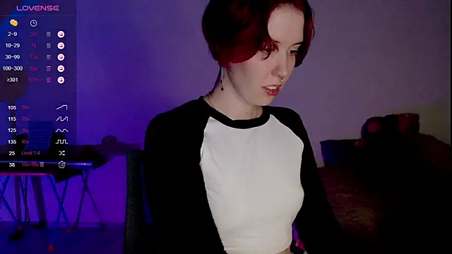 Snapshot of Ruby_Flame chatting on 09-09-25, 03:11 Ruby Flame online show from 09-09-25, 03:11